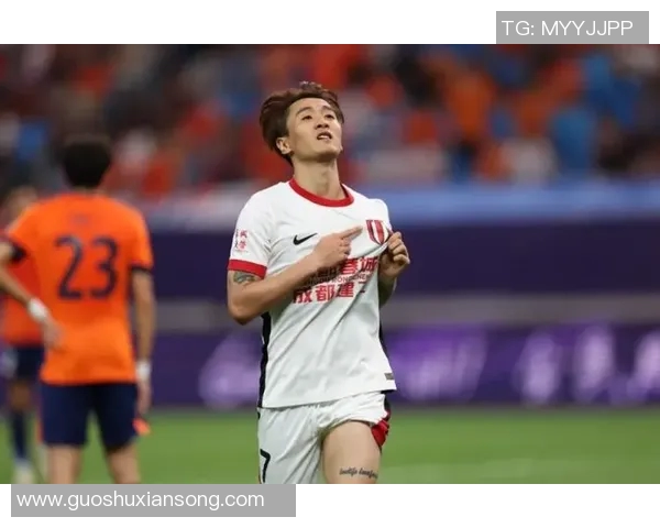 韦世豪在关键时刻绝杀武汉三镇助广州队逆转胜利展现超级球技