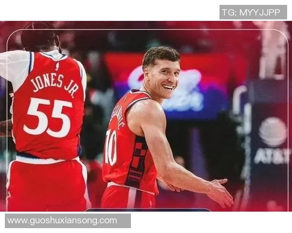 快船队主力球员膝盖受伤，或将缺席季后赛：球队前景陷入危机